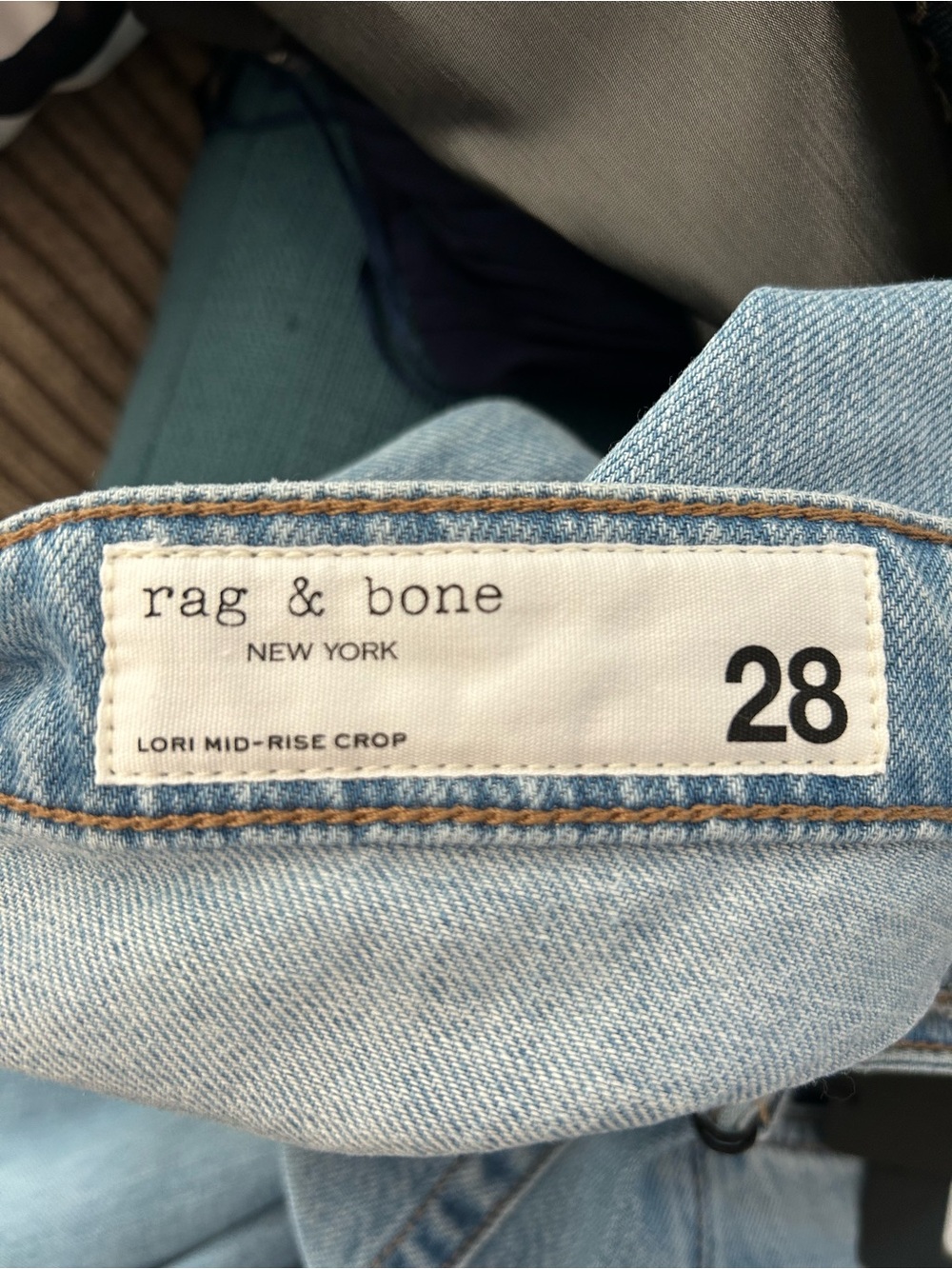 Rag & Bone Lori Mid-Rise Crop Jeans, Light Wash, Size 28 NWT - Picture 5 of 6